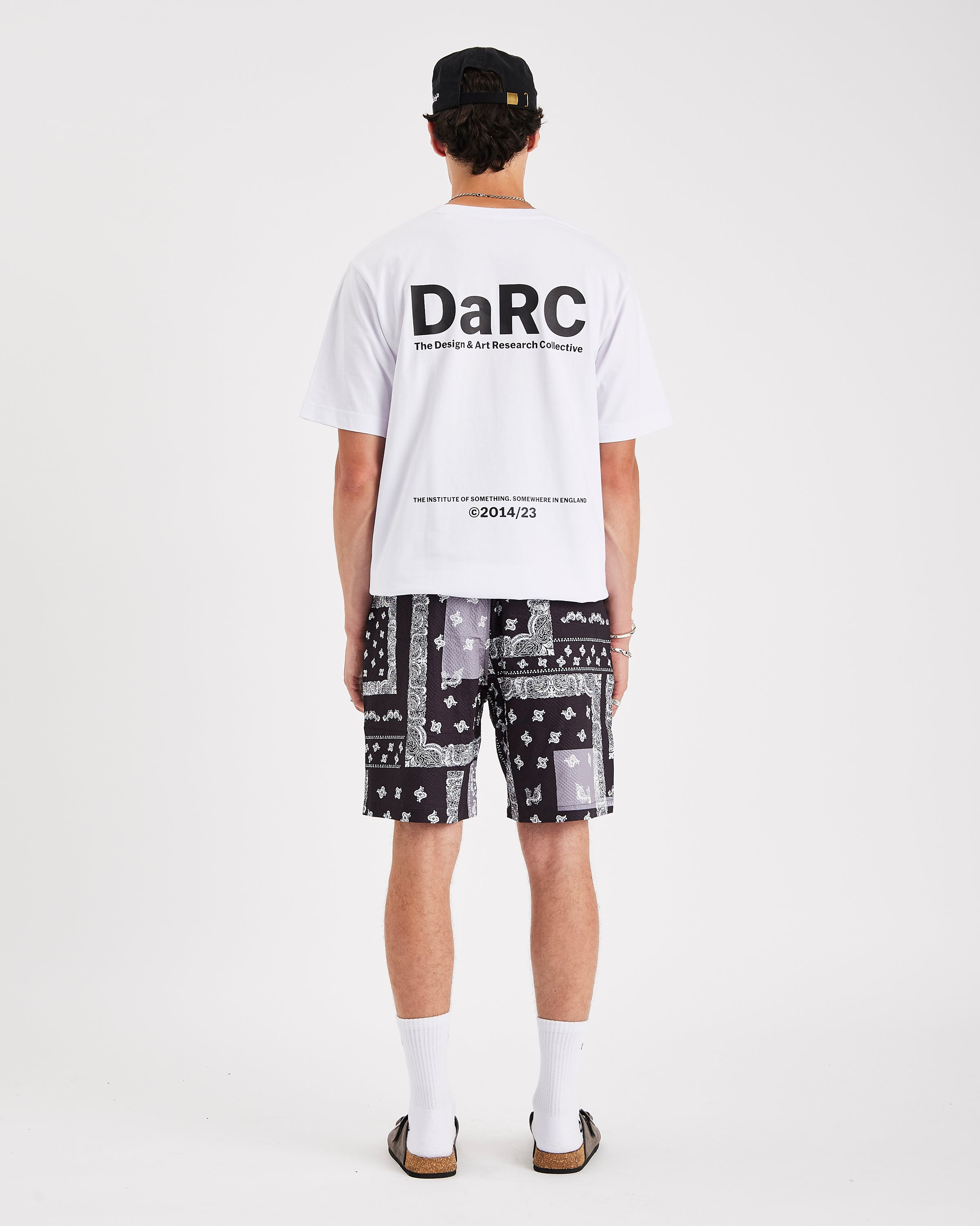 DarkCircle1906231720_2400x.jpg